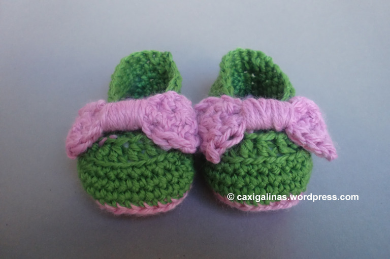 Bow Baby Booties Crochet Pattern