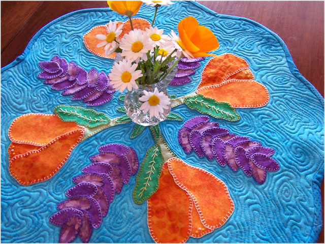 Quilted Spring Flower Table Mat