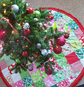Patchwork Christmas Tree Skirt Tutorial