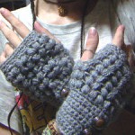 Crocheted Fingerless Gloves with a Mitten Top - Free Crochet Pattern