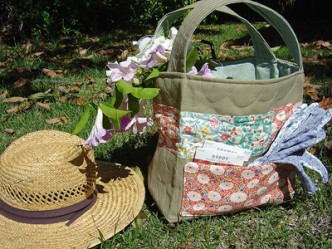 Quilted Garden Tote Bag Tutorial
