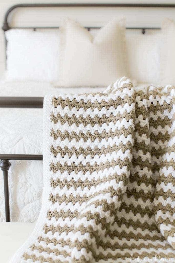 Simple Granny Stripe Afghan Crochet Pattern